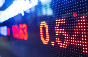 ���˴��£�2025�꾻��ͬ����20.37% ��10��17Ԫ