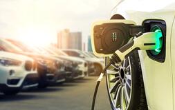 7月乘用车销量同比增长40% 新能源汽车产销继续保持高速增长